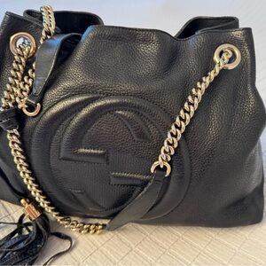 Gucci Black Leather Shoulder Bag with Gold Chain